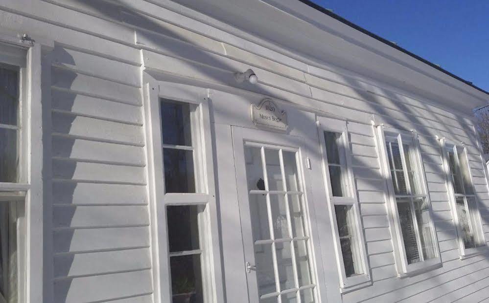 West Dover Inn Экстерьер фото